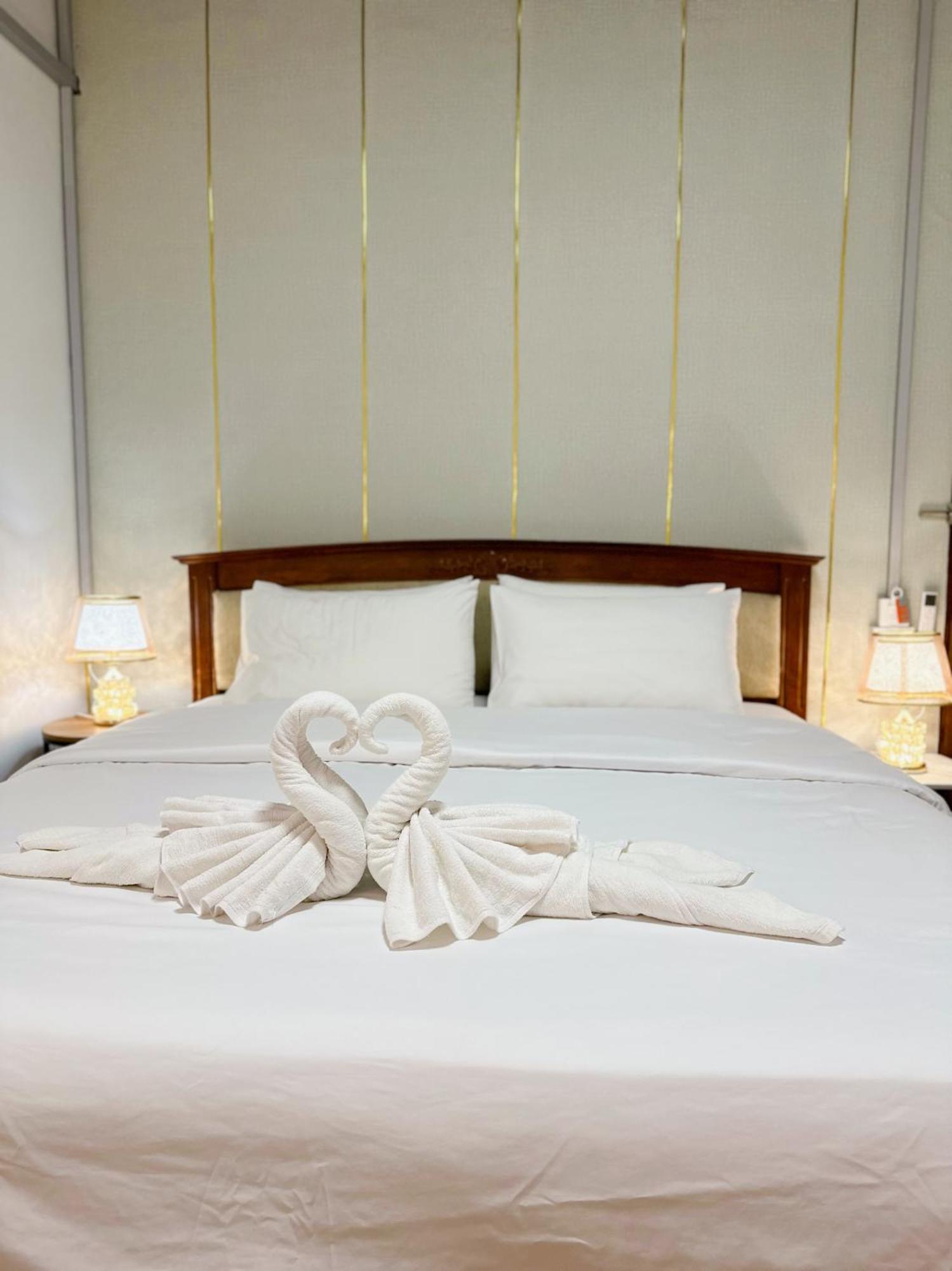 Service Apartment ห้อง102 ใจกลางเมืองใกล้แหล่งท่องเที่ยว Lampang Exteriör bild